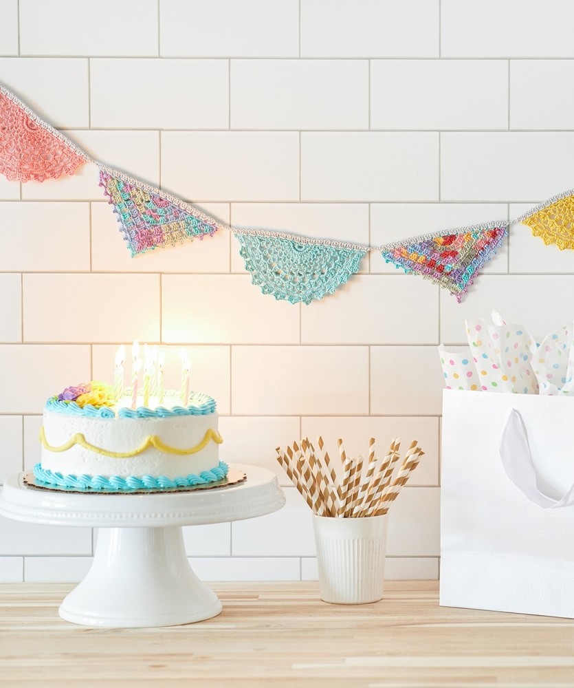 Free Knitting Pattern for a Doily Garland