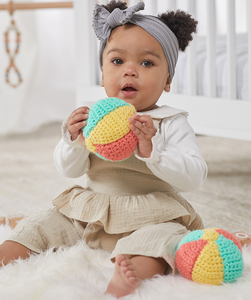 Free crochet pattern for a baby ball