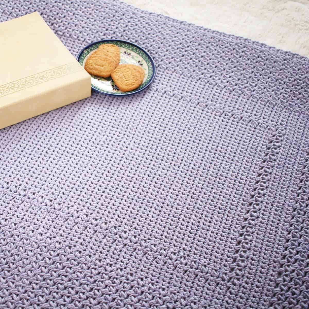 Free Pattern for a Storybook Inspired Easy Crochet Baby Blanket ⋆