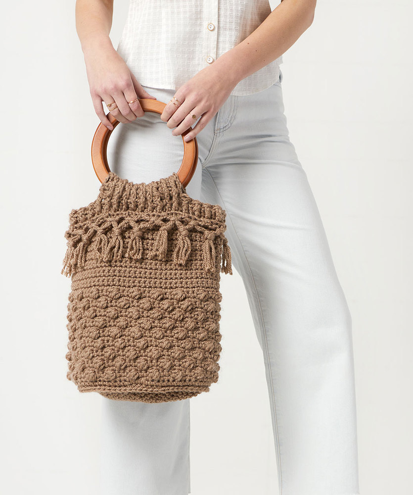 Free Crochet Pattern for a Day Trip Bucket Bag