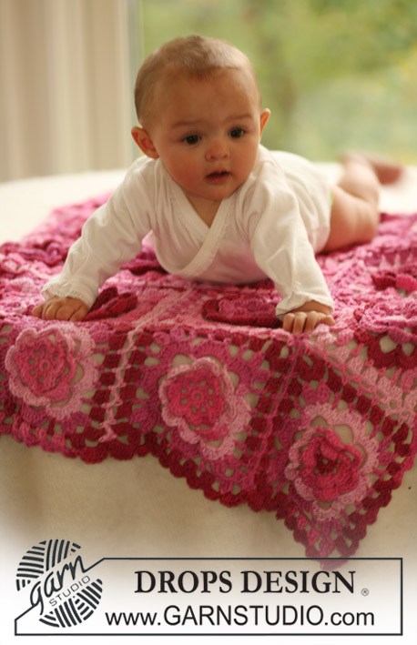 Baby bloom lace and flowers crochet blanket free pattern