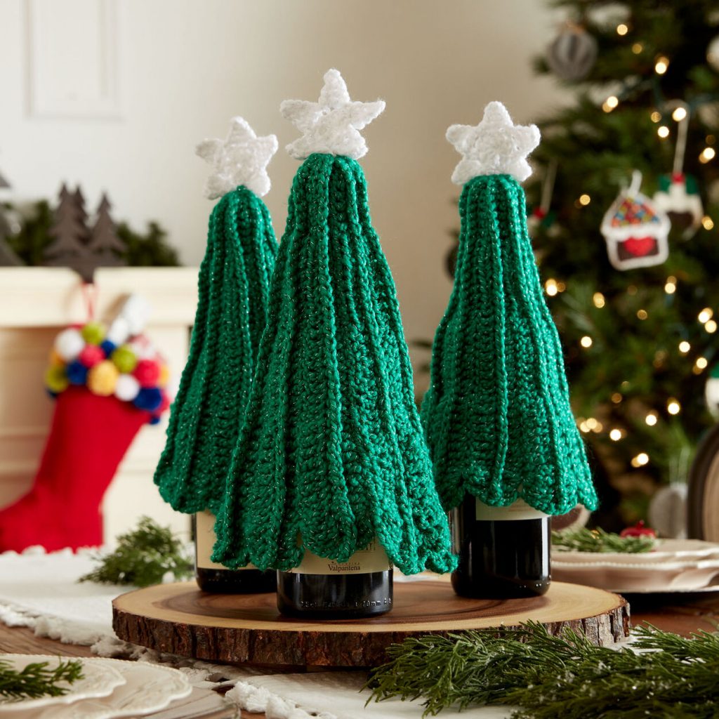 Christmas tree bottle topper free pattern