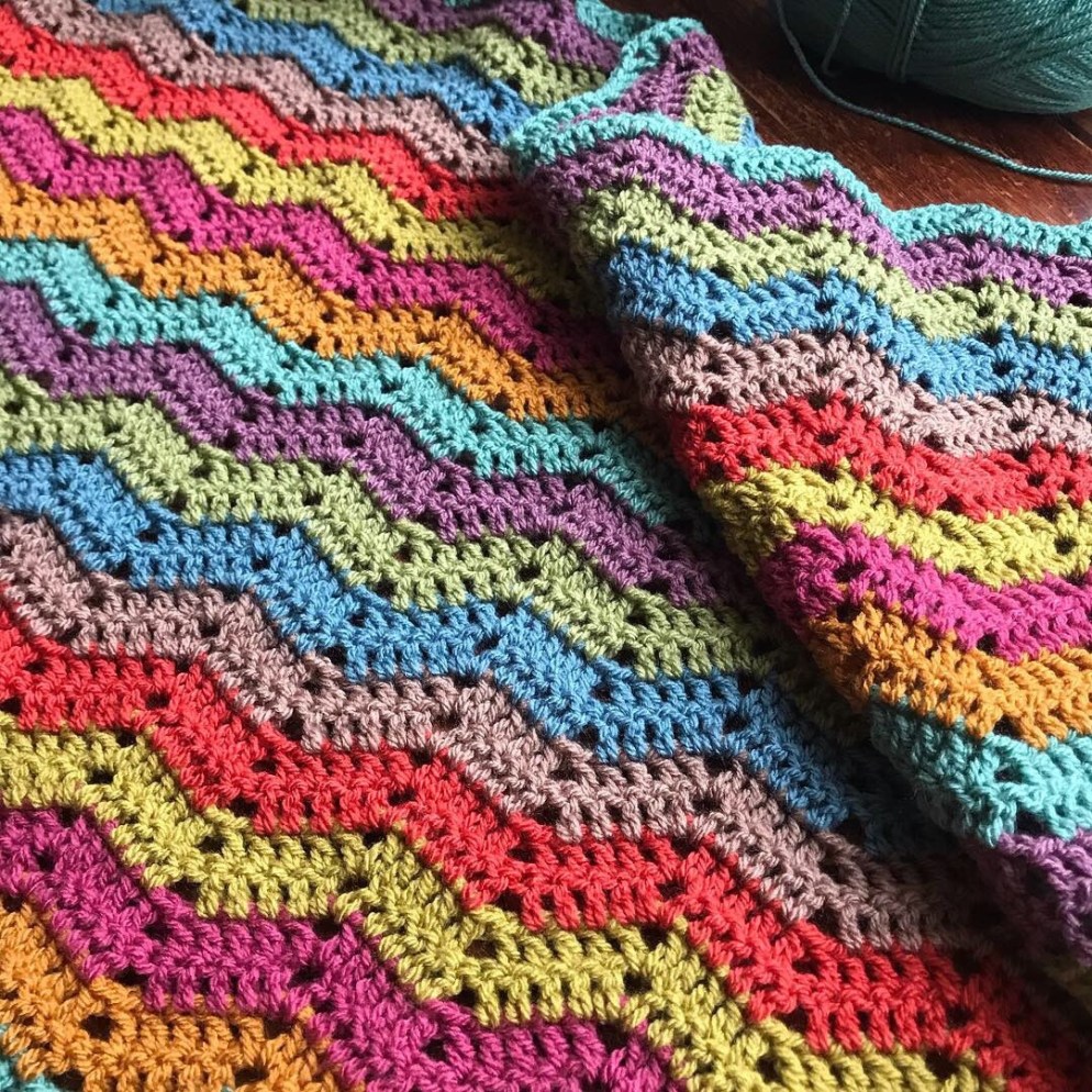 Easy chevron blanket pattern