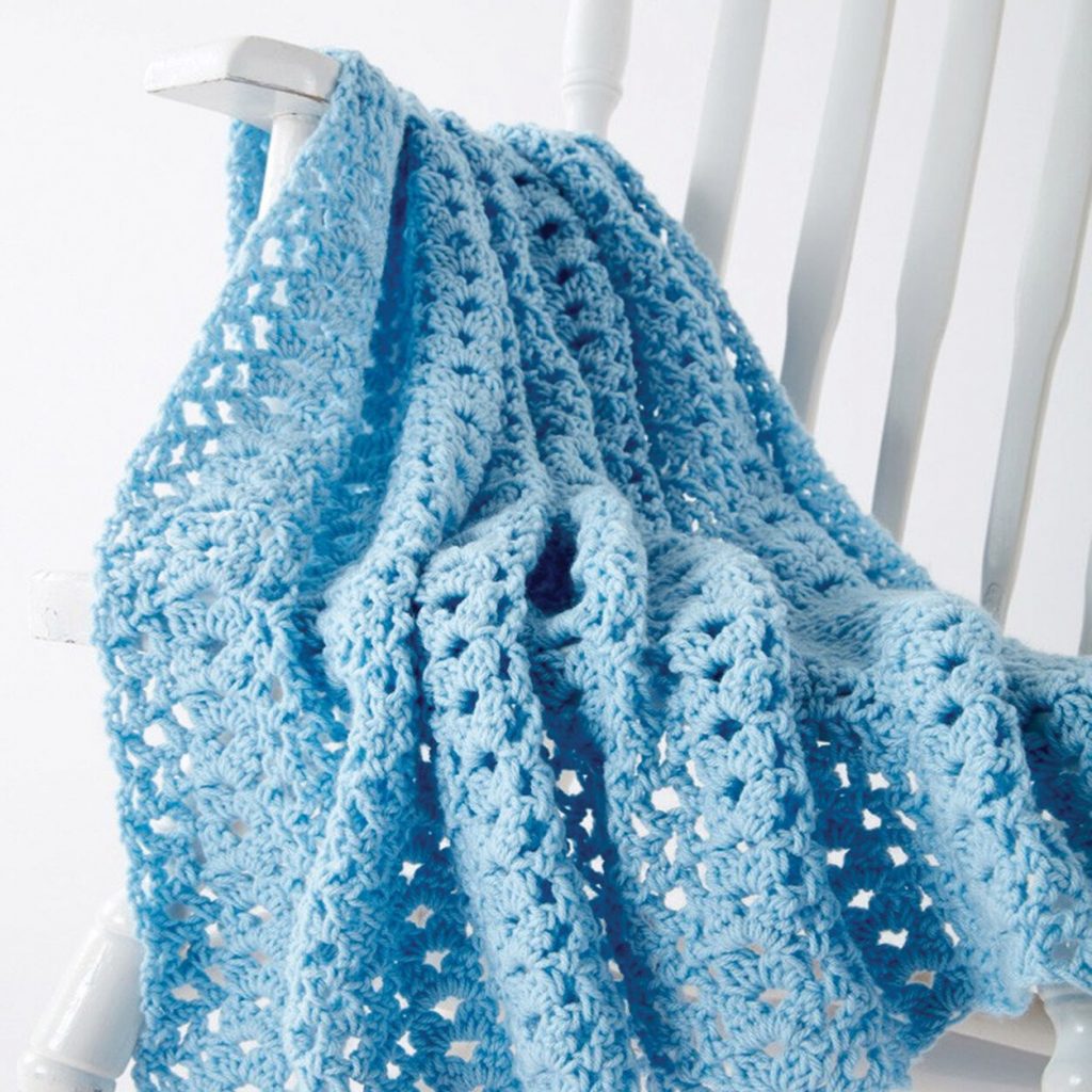 Free crochet cluster waves blanket pattern