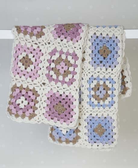 Granny hug crochet blanket pattern