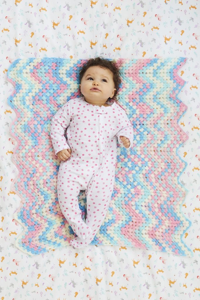 Winsome baby crochet blanket pattern