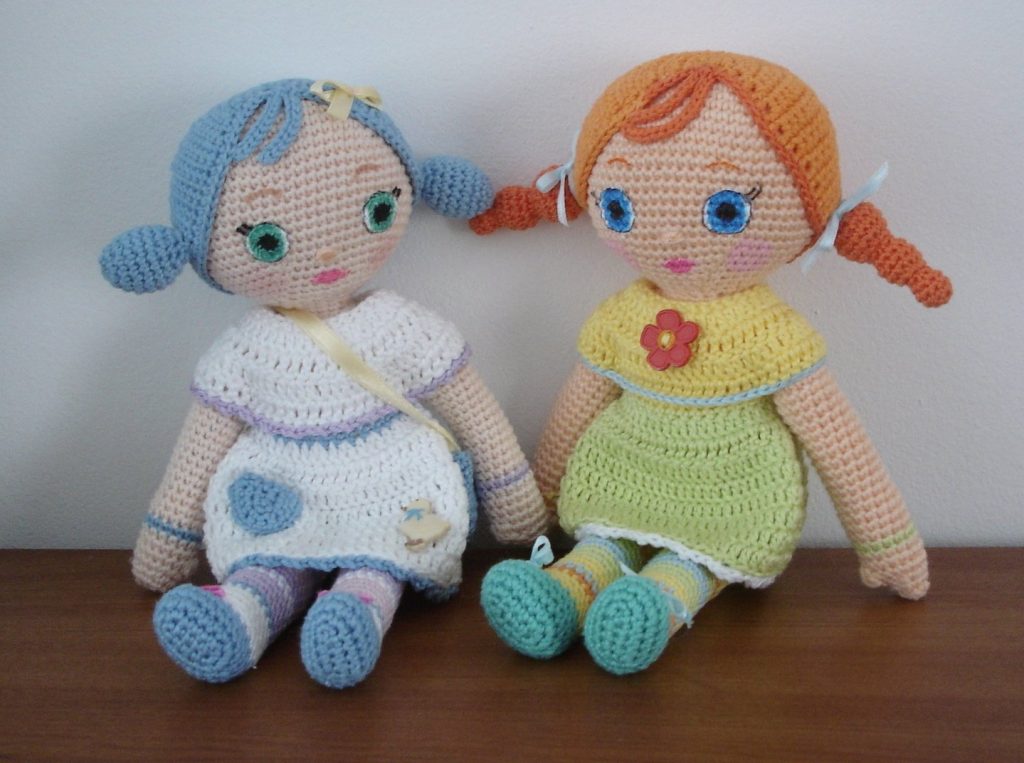 Free rag doll crochet pattern