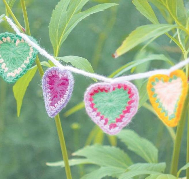 Small Heart Crochet Garland