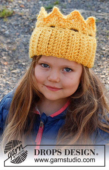 Crocheted crown head band for children