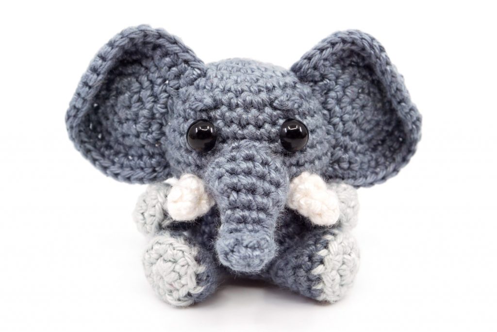 Free crochet amigurumi pattern for a cute little elephant