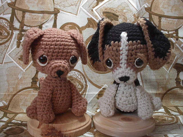 Beagle & Labrador free crochet pattern