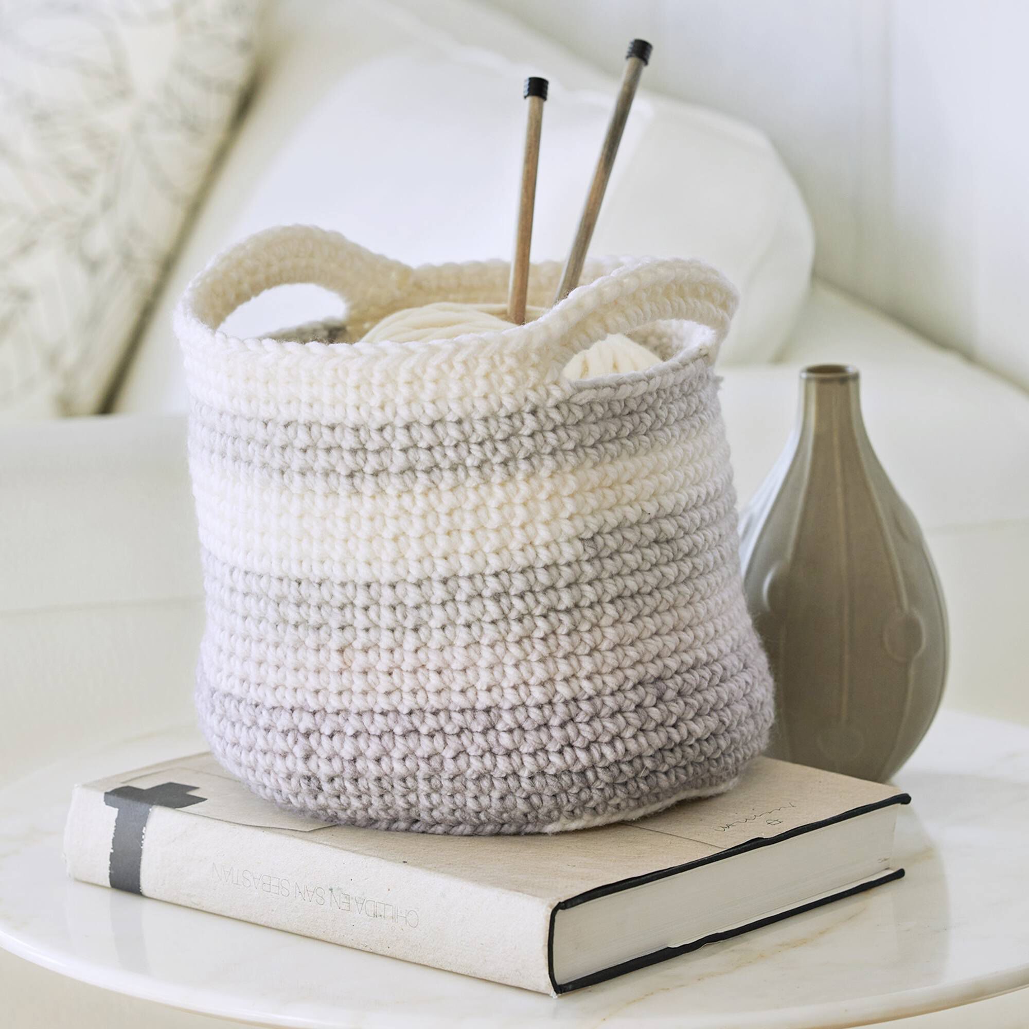 Free-Crochet-Pattern-for-a-Bulky-Yarn-Basket