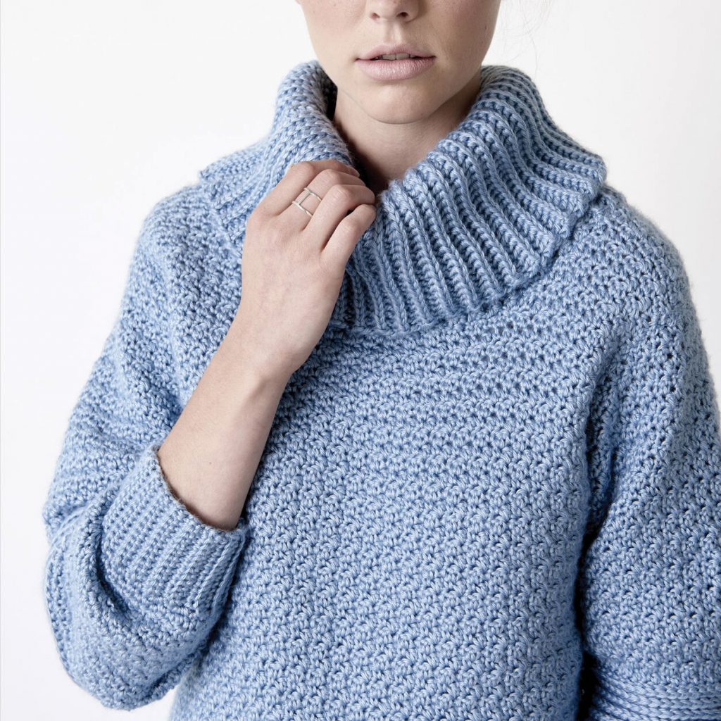 Free crochet pattern for a turtleneck jumper