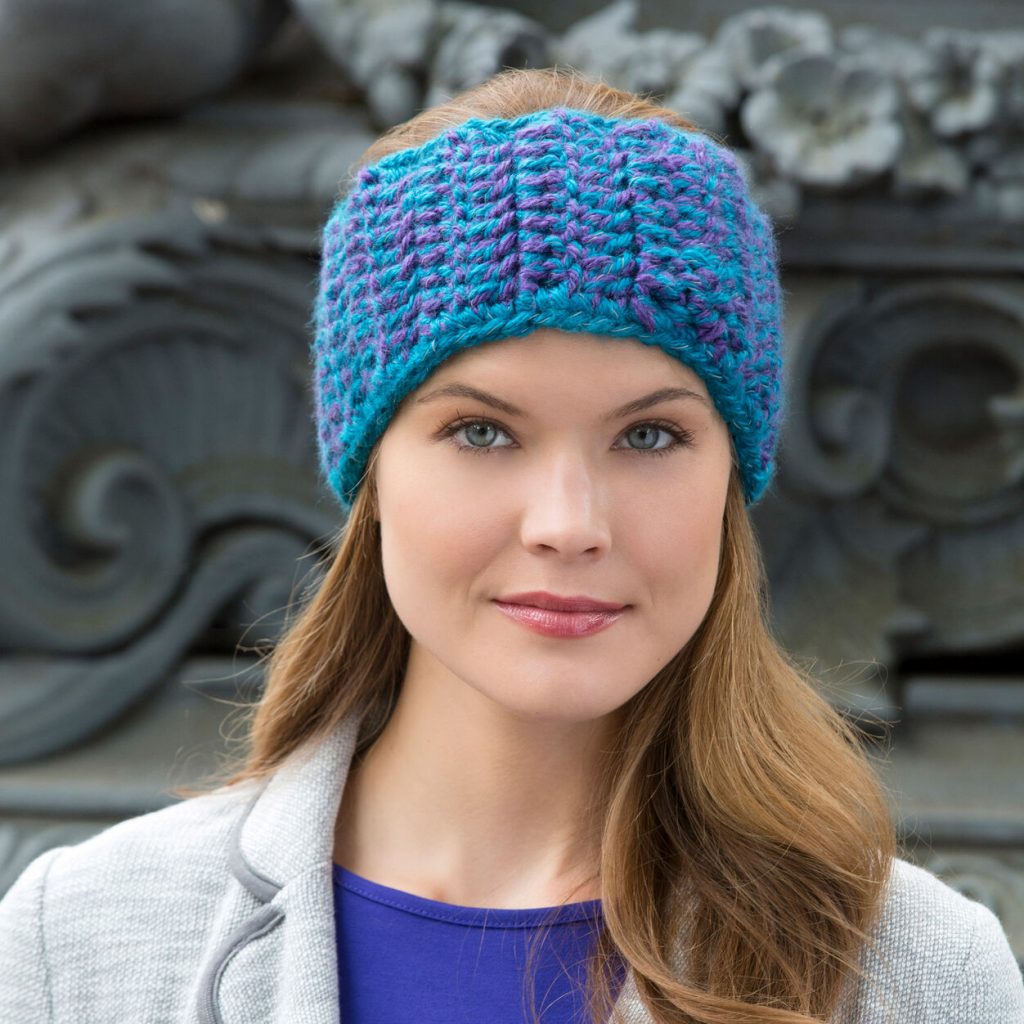 Free easy crochet headband pattern for women
