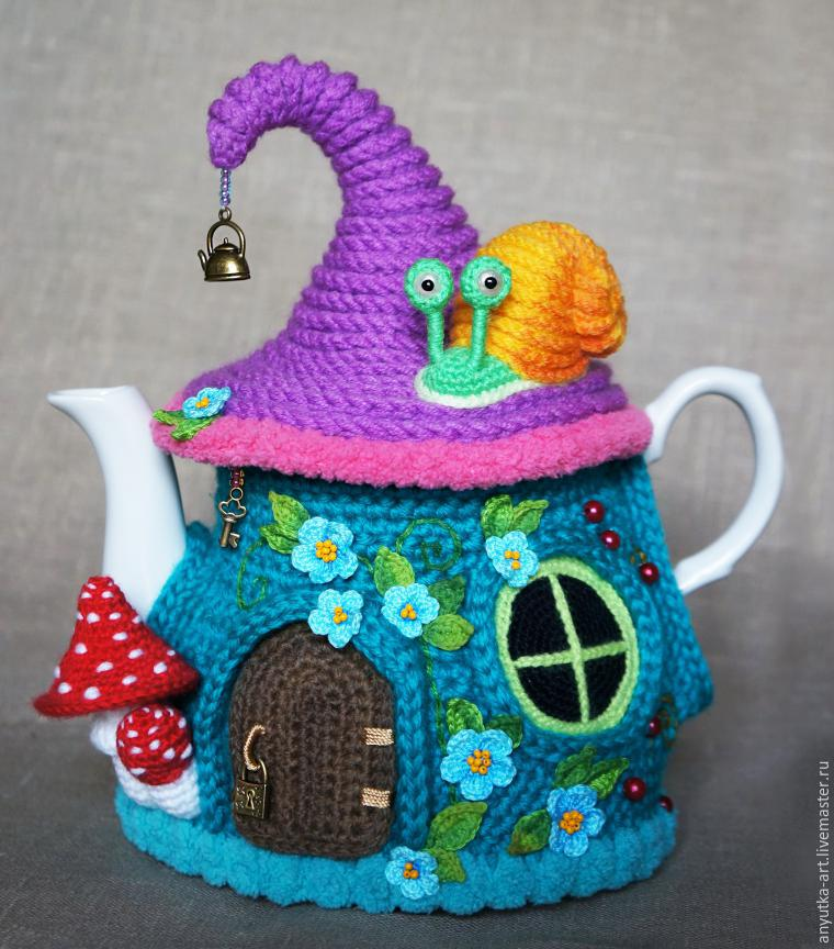 Fairytale house tea cosy free crochet pattern