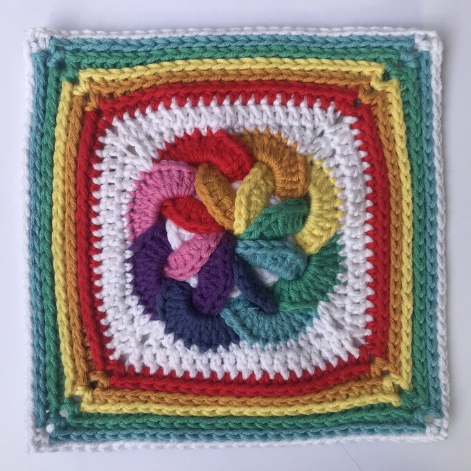 interlocking cirlces granny square crochet pattern