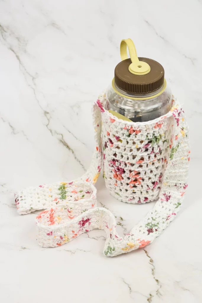 Free Crochet Pattern for a Bottle Holder