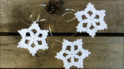 Easy Crochet Dainty Snowflake Ornament Free Pattern