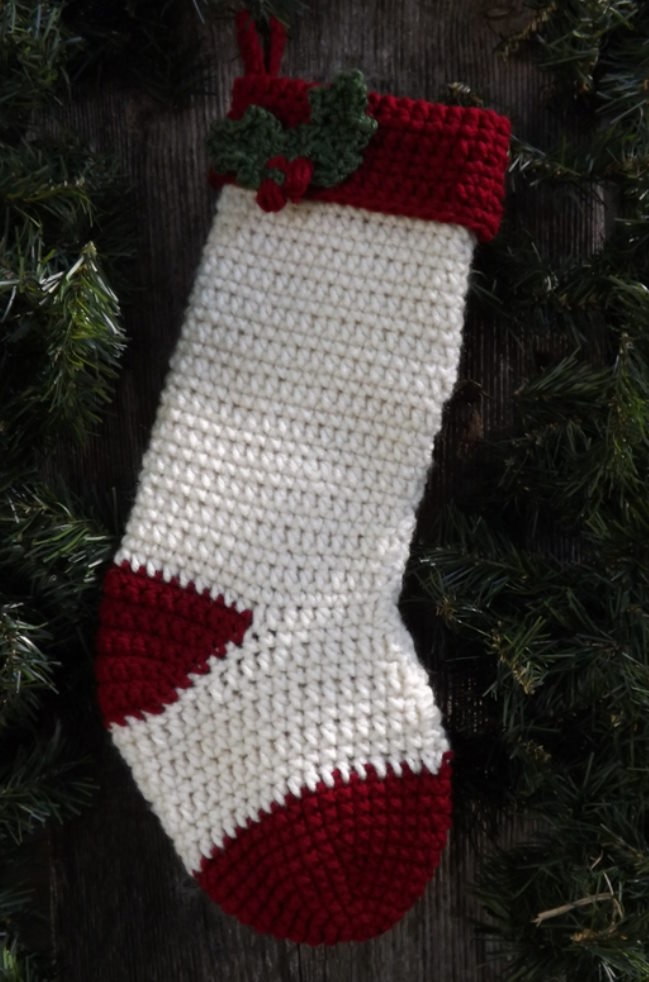 Free and easy Crochet Christmas Stocking Patterns 
