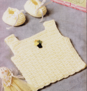 Baby T-Shirt with Booties (0–3 months)