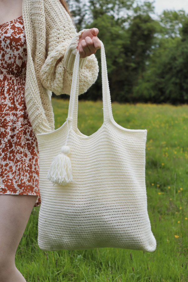 very simple and easy crochet tote bag for beginners
