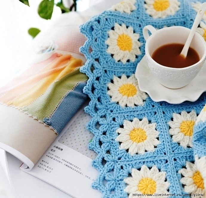 Chamomile Granny Square Blanket Crochet Pattern