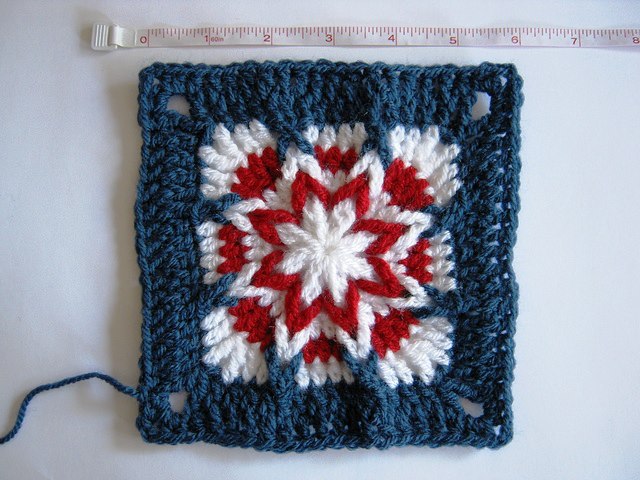 Granny Square that Starts from the Outside - in