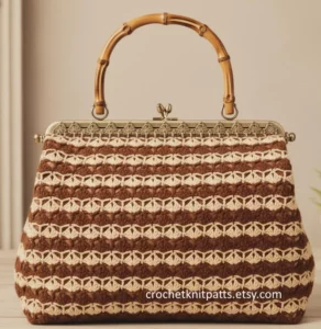 Retro Crochet Clutch Handbag Pattern